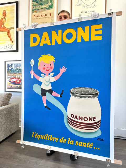Affiche originale Danone "L'équilibre de la santé" par Hervé Morvan 1954